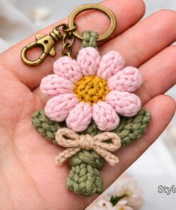Alternative view of Crochet Daisy Keychain - Handmade Daisy Flower Key Holder, Cute Crochet Floral Bag Charm, Amigurumi Flower Gift, Cute Marine Life Gift